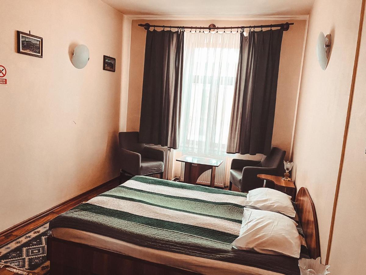 Vila Royal 호텔 Sighetu Marmaţiei 외부 사진